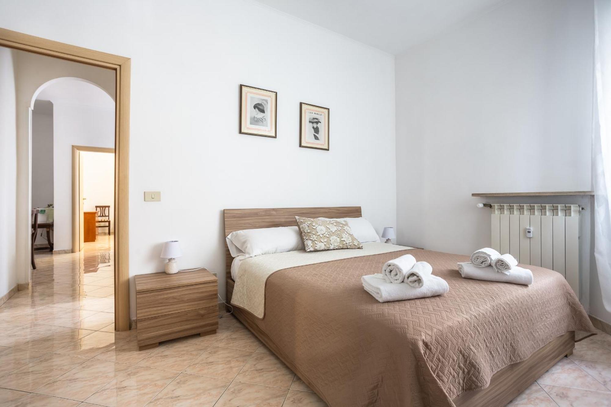 Portside Aparthotel Roma Esterno foto